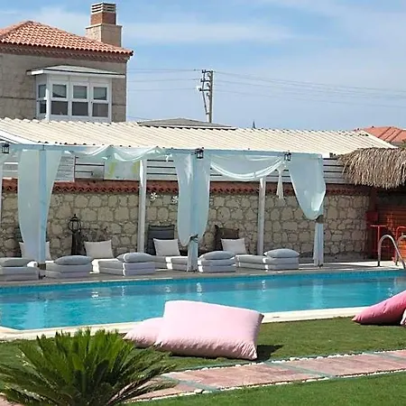 Kemerlihan Deluxe Alaçatı
