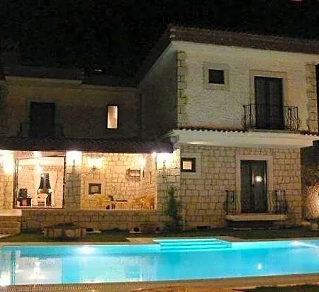 Hotell Kemerlihan Deluxe 3*